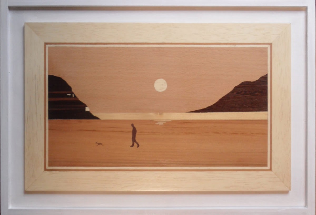 night-walk-on-the-beach